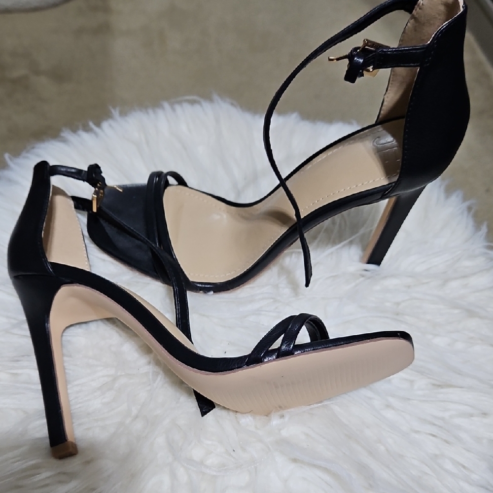 JustFab Chic Black Ankle Strap Heels